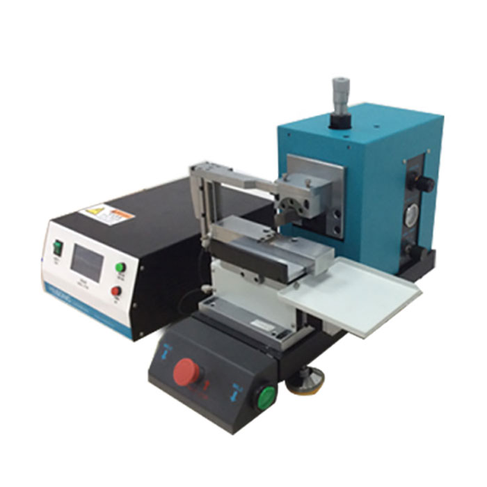 Ultrasonic welding machine for auto parts3
